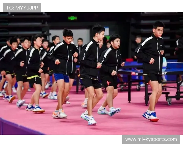 乒乓球俱乐部推动青少年训练营的国际交流与学习计划，全国最大的青少年乒乓球培训机构